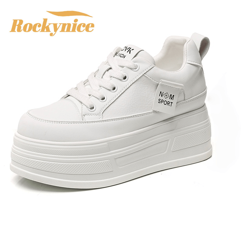 Wedge Heeled Sneaker - รองเท้าผ้าใบพื้นสูงสำหรับผู้หญิง รุ่นใหม่ 2026 ฤดูใบไม้ผลิ รองเท้ากีฬาลำลอง รองเท้าสีขาว