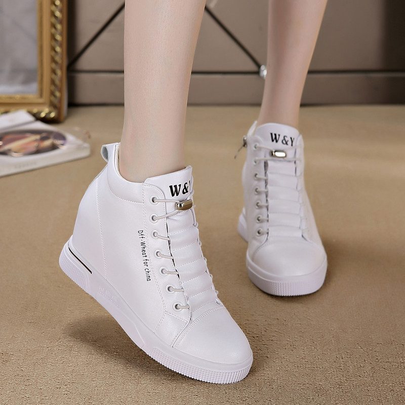 รองเท้าผ้าใบผู้หญิงแบบส้นเตารี - Wedge Heeled Sneaker บทวิจารณ์และราคา