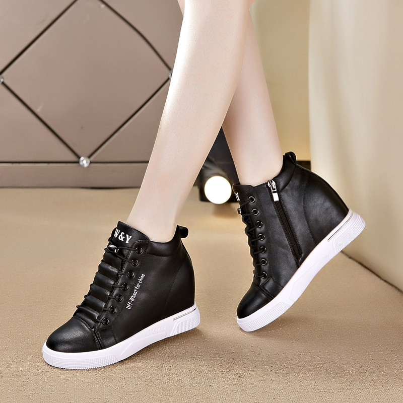 รองเท้าผ้าใบผู้หญิงแบบส้นเตารี - Wedge Heeled Sneaker บทวิจารณ์และราคา