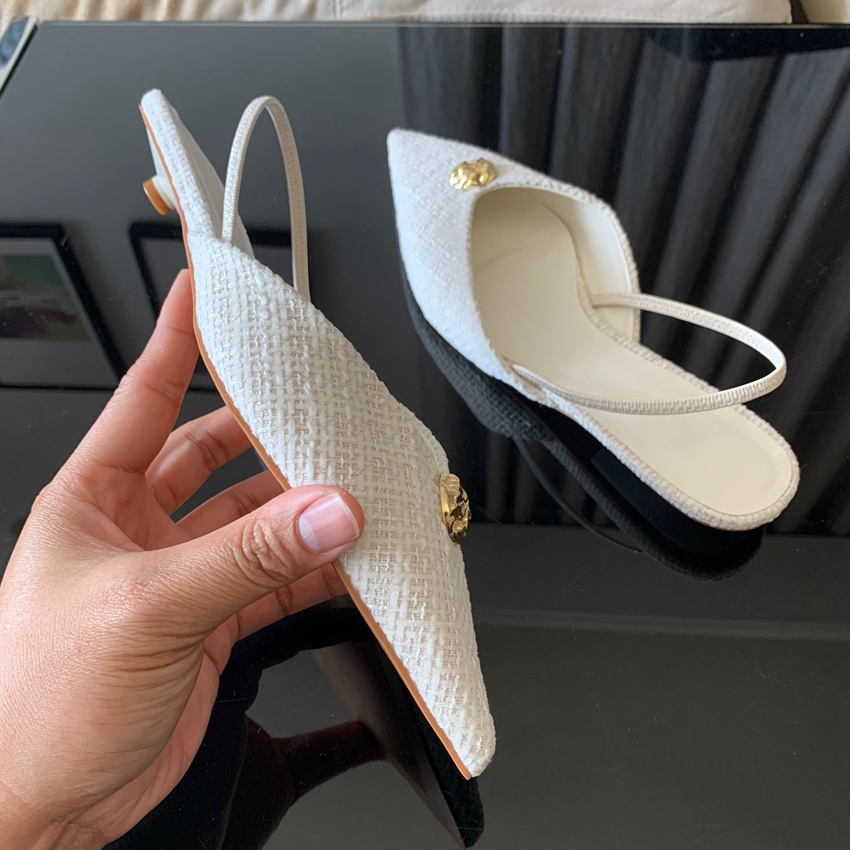 รองเท้าส้นเตี้ยแบบสวม รุ่นใหม่ - Women Shoes Heels บทวิจารณ์และราคา
