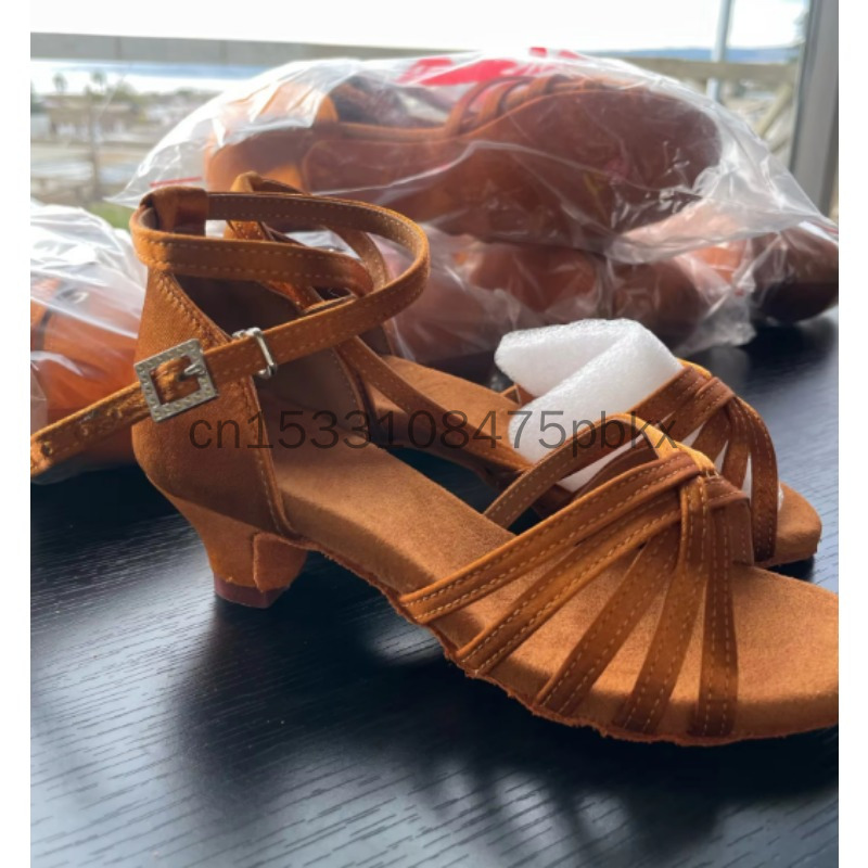 รองเท้าเต้นรำลาตินผ้าซาตินสำหร - Women Shoes Kinds บทวิจารณ์และราคา