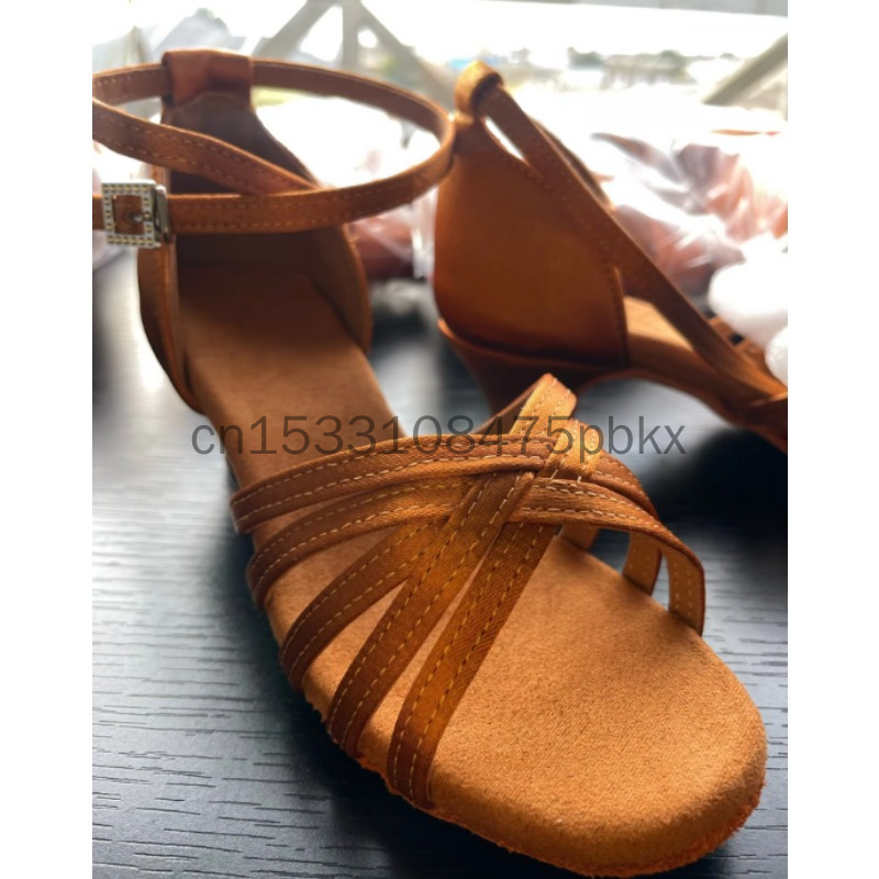 รองเท้าเต้นรำลาตินผ้าซาตินสำหร - Women Shoes Kinds บทวิจารณ์และราคา